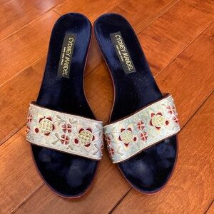 Women's Embroidered Wooden Slide Sandals - Gold Accent